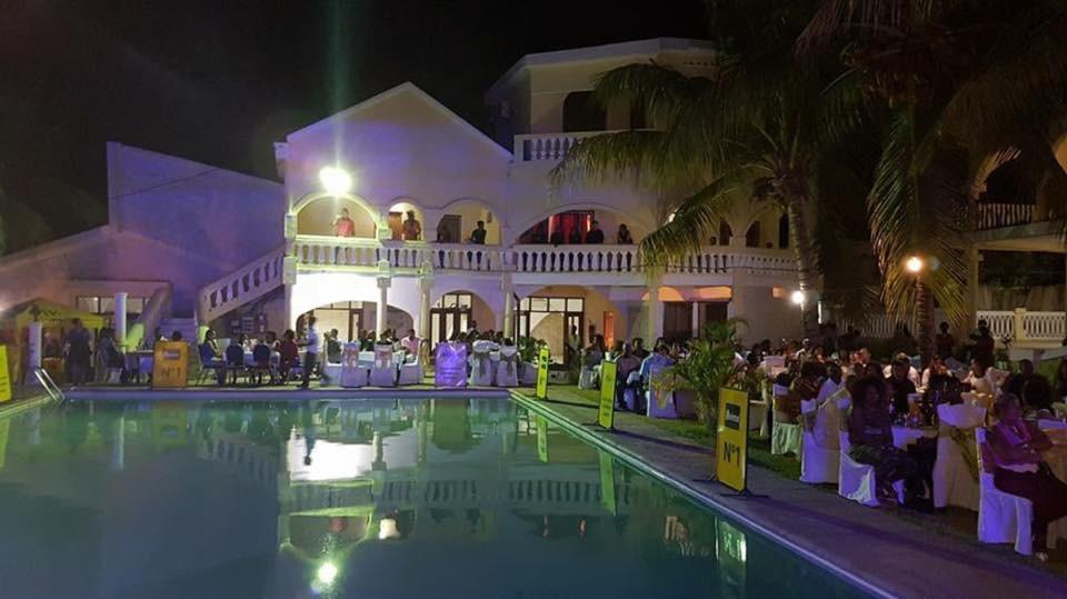 New Park Resort Mahajanga Bagian luar foto