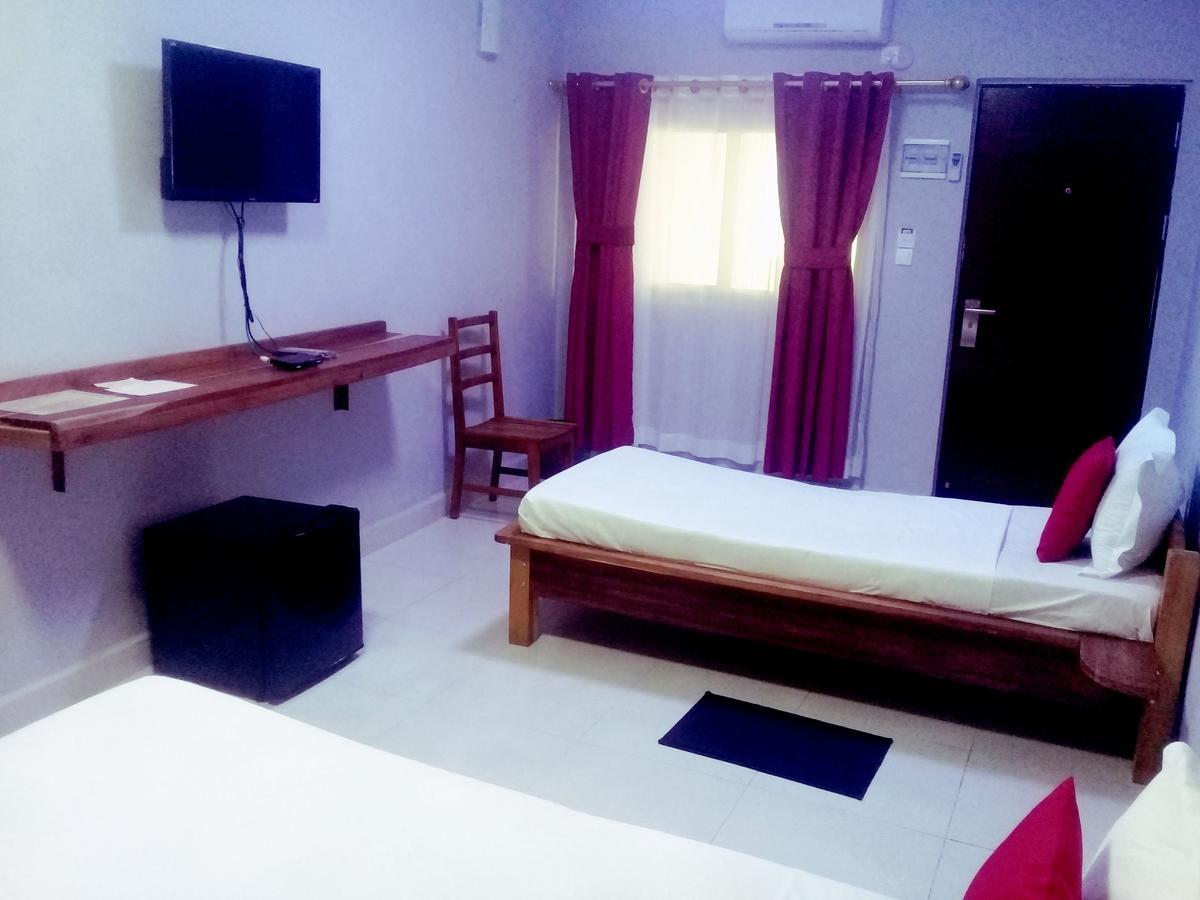 New Park Resort Mahajanga Bagian luar foto