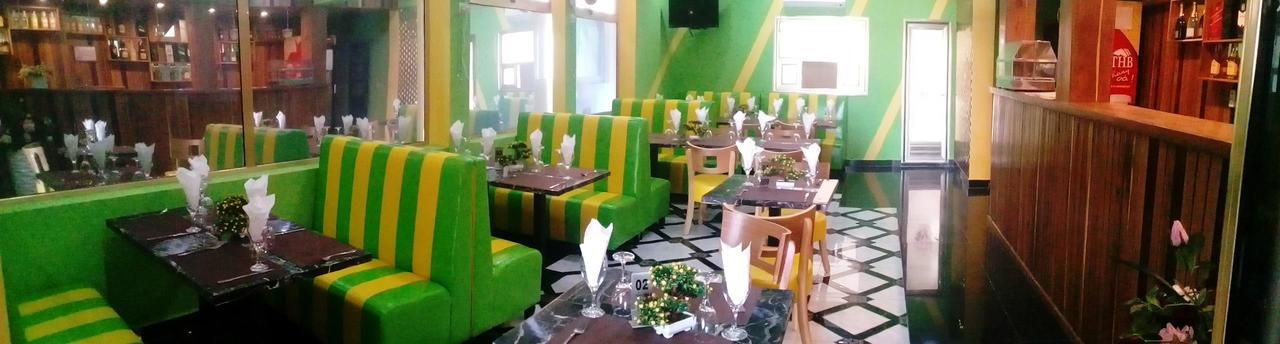 New Park Resort Mahajanga Bagian luar foto